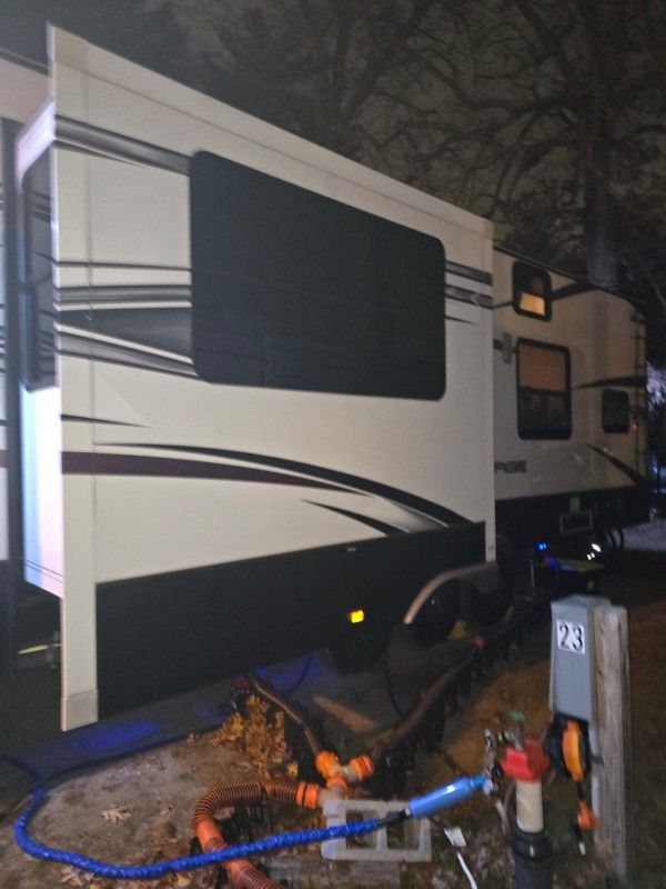 Voltage Rv