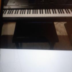 YAMAHA DGX660B DIGITAL PIANO 