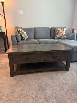 ** GREAT SOLID WOOD COFFEE TABLE!**