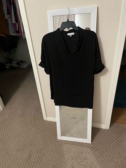 Women’s Calvin Klein Black short sleeve dressy blouse size M