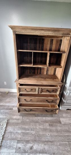 Remolded Armoire bar