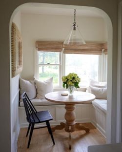 Round Solid Wood Pedestal Pine Table