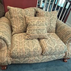 7 Piece furniture Set