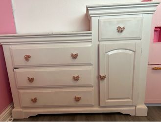 Kids dresser
