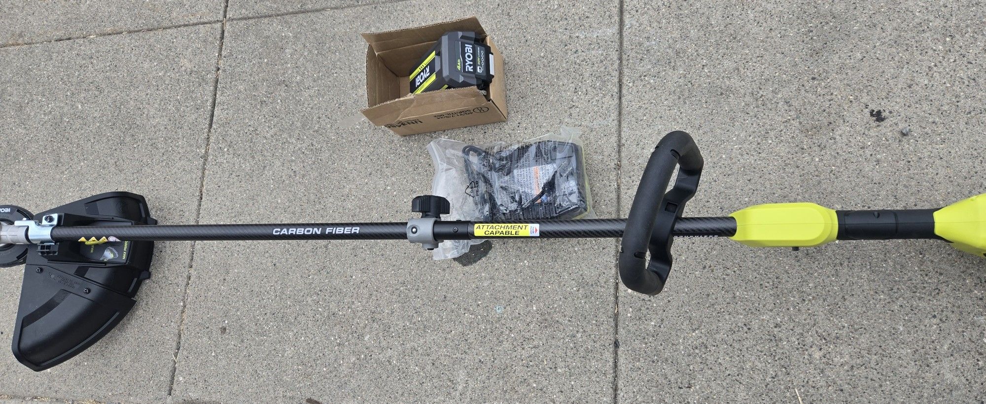 Exclusive
RYOBI
40V HP Brushless 16 in. Cordless Carbon Fiber Shaft Attachment Capable String Trimmer with 4.0 Ah Battery and Charger