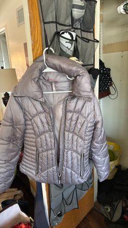 Women’s gray puffer jacket