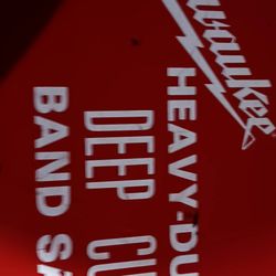 Milwaukee Heavy Duty Deep Bandsaw