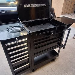 TOOL CHEST 