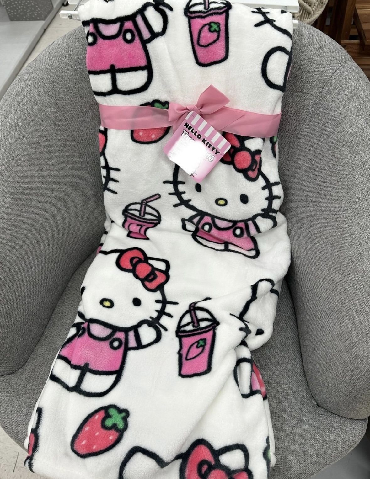 Hello Kitty Strawberry Blanket 