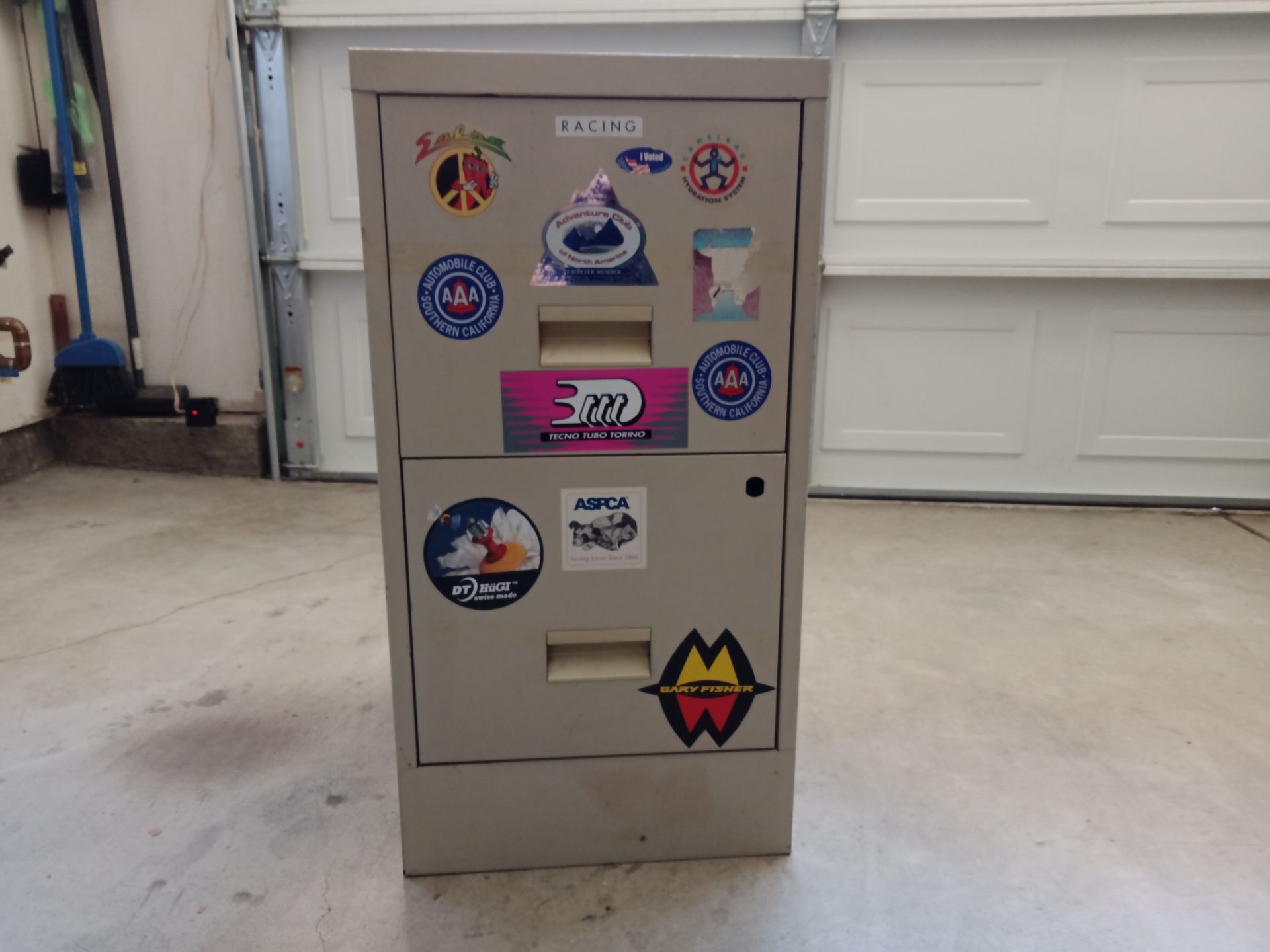 Letter size metal file cabinet