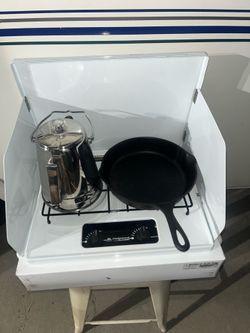 Tent Trailer propane, stove, compact with handles quick disconnect