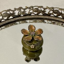 Vintage Jay Strongwater  Enameled Flower Trinket Box With Swarovski Crystals