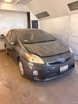 2011 Toyota Prius Clean Title