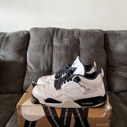 JORDAN 4 LEGEND BLUE Sz 10.5 