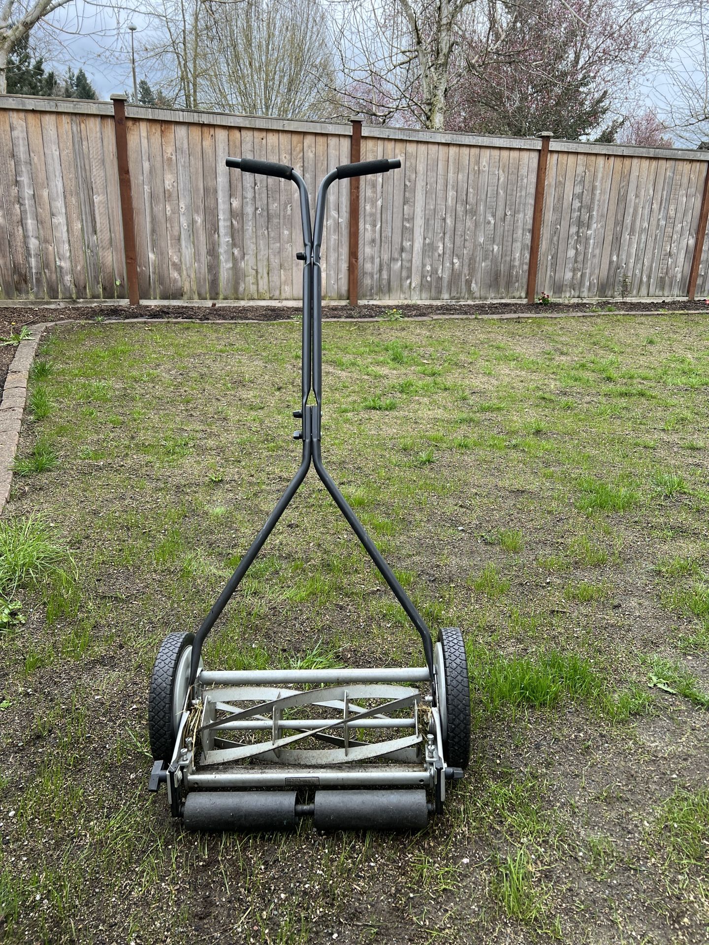 Manual Lawn Mower