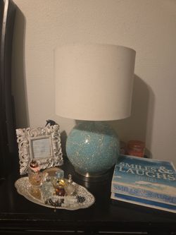 TV stand / Lamps / Ottoman