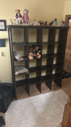 Bookshelf / Cubbies