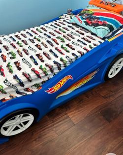 Hot wheel bed and mattress