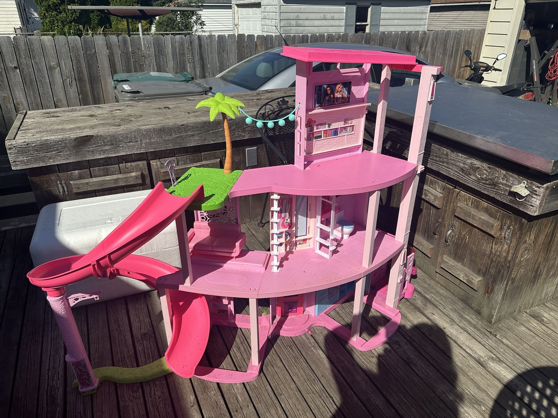 Barbie Dream house 