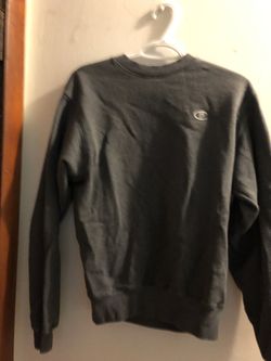 Women’s sweatshirts and windbreaker