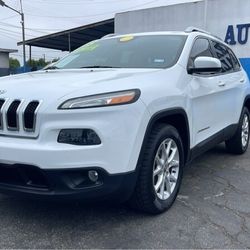 2015 Jeep Cherokee Latitude SUV 4DR