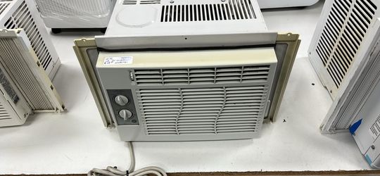 GE air conditioner 5050 BTU #72