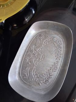 Vintage pewter Wilton mount https://offerup.com/redirect/?o=am95LnBh.USA