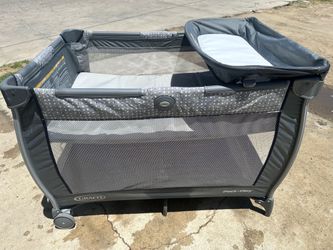 Baby playpen
