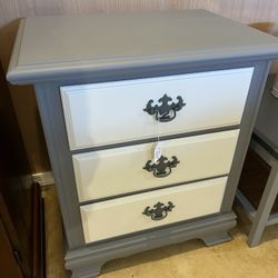 Small 3 Drawer Chest 