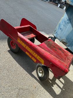 Pedal car