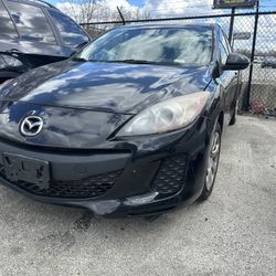 2013 Mazda 3 *parts Only!!!**