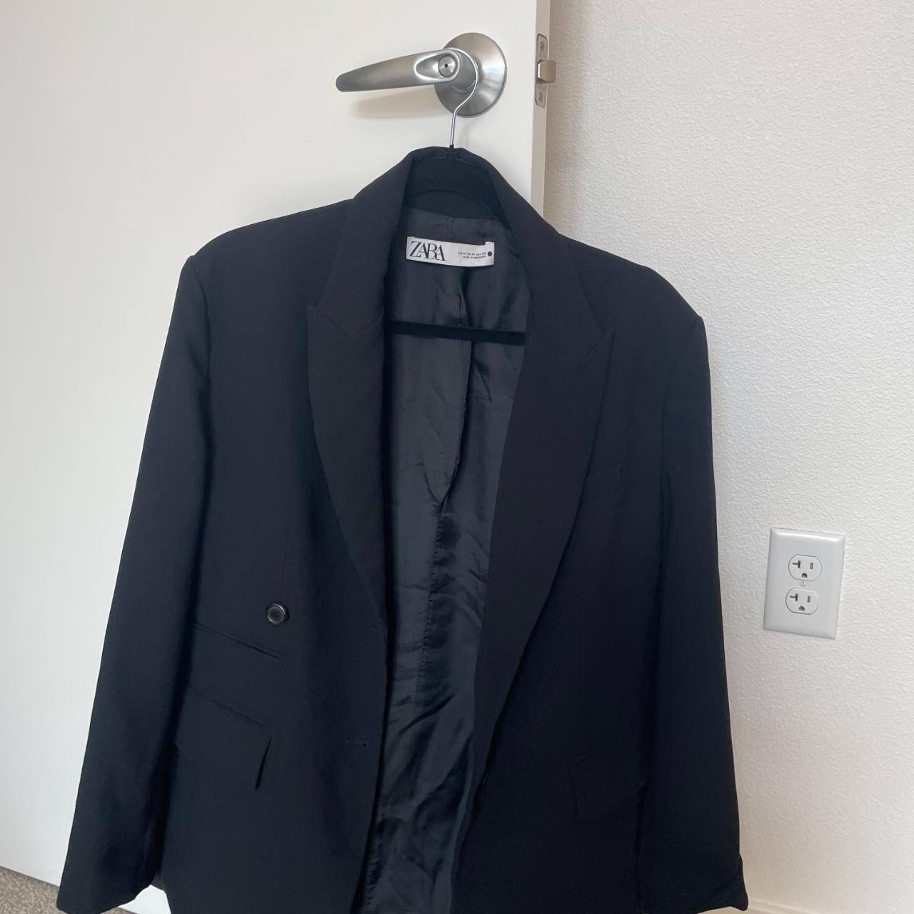 Zara Men's Black Top(33509)11