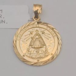 14k Yellow Gold Caridad Del Cobre Words On Round Charm Pendant 19.8 mm 2.9 gr