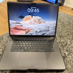 MacBook Pro 16 Inch (M4 Pro)