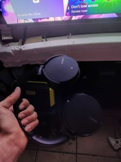 Sony noise canceling bass boosting headphones