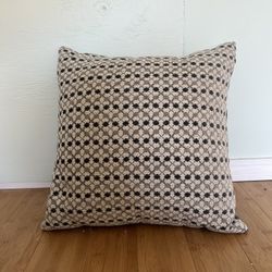 Throw Pillows 