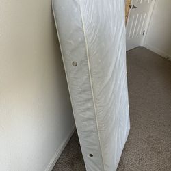 Pottery Barn Kids 2-in-1 Infant & Toddler Crib Mattress – Great Condition 