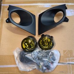 2007 to 2011 Nissan Versa Amber Fog Lights
