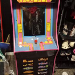 Ms. Pac-Man Arcade Cabinet – Like NEW! 🕹️
💥 12 Classic Games in 1! – $300 OBO (Retail $1,200)
