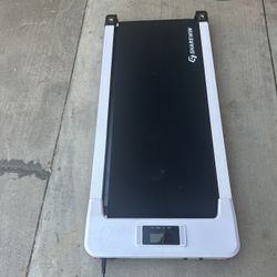 Treadmill  2- 5  HP Electric  With Control Remote 