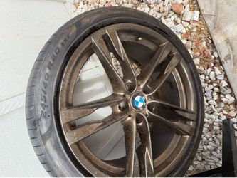 BMW stock tries