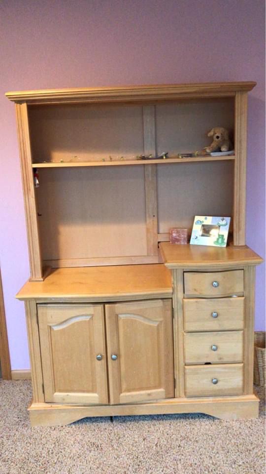 Baby Changing Table And Hutch