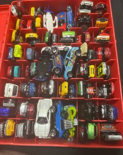 100+ Hotwheels Cars Lot Toy Collectable With Disney Cars Storage Case