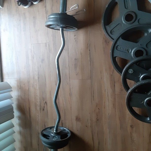 Olympic Curl bar With Plates