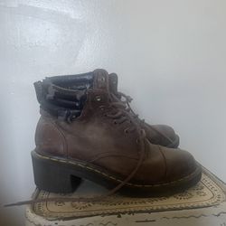 RARE Vintage Women’s Dr Martens Heeled Boots