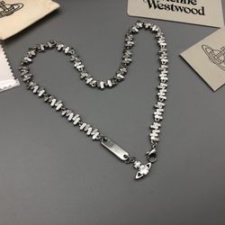 NWT Vivienne Westwood Silver Border Square Necklace