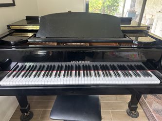 Hyundai Baby Grand Piano