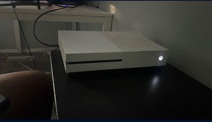 Xbox One S 781 GB