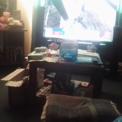 56" Samsung Smart TV That's A Year Old And Hooks Up To The Internet And Your Cell Phone 