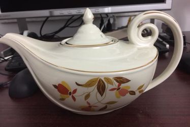 Hull jewel Tea Aladdin tea pot